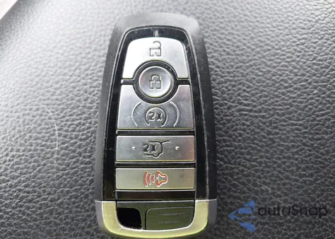 2019 Ford Expedition Limited из США, поврежденный, VIN 1FMJU2ATXKEA31478